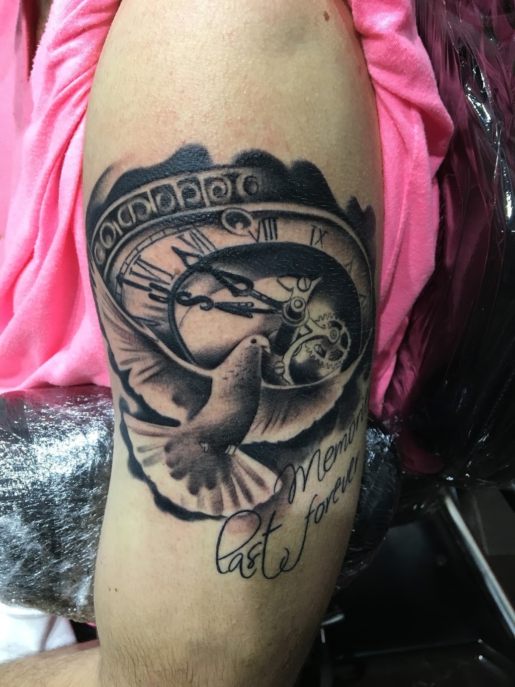 Piranha Tattoo & Piercing | 3650 Langstaff Rd, Woodbridge, ON L4L 9A8, Canada | Phone: (905) 605-9191