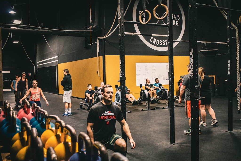 Physics CrossFit | 5300 Canotek Rd #24, Gloucester, ON K1J 1A4, Canada | Phone: (613) 799-7289