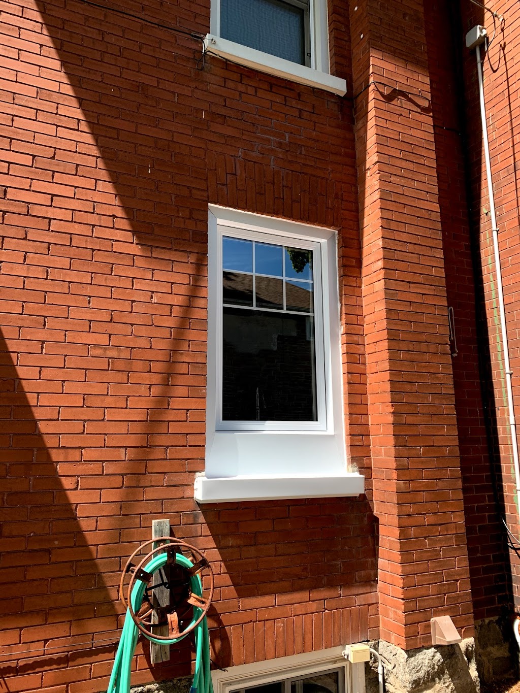 Linton Window & Door | 354 Franklin Blvd, Cambridge, ON N1R 8G5, Canada | Phone: (519) 623-9963