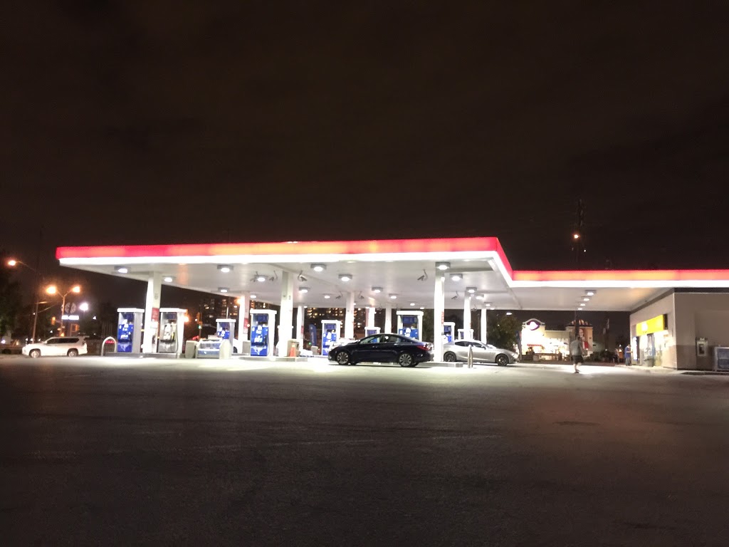 Esso | 7015 Yonge St, Thornhill, ON L3T 2A5, Canada | Phone: (905) 764-6787