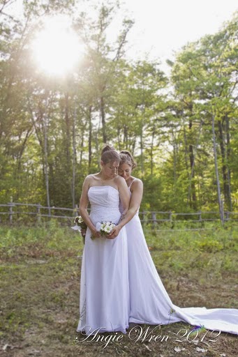 Angela Wren Photography | 145 Sawmill Rd, Pembroke, ON K8A 6W4, Canada | Phone: (613) 401-3868