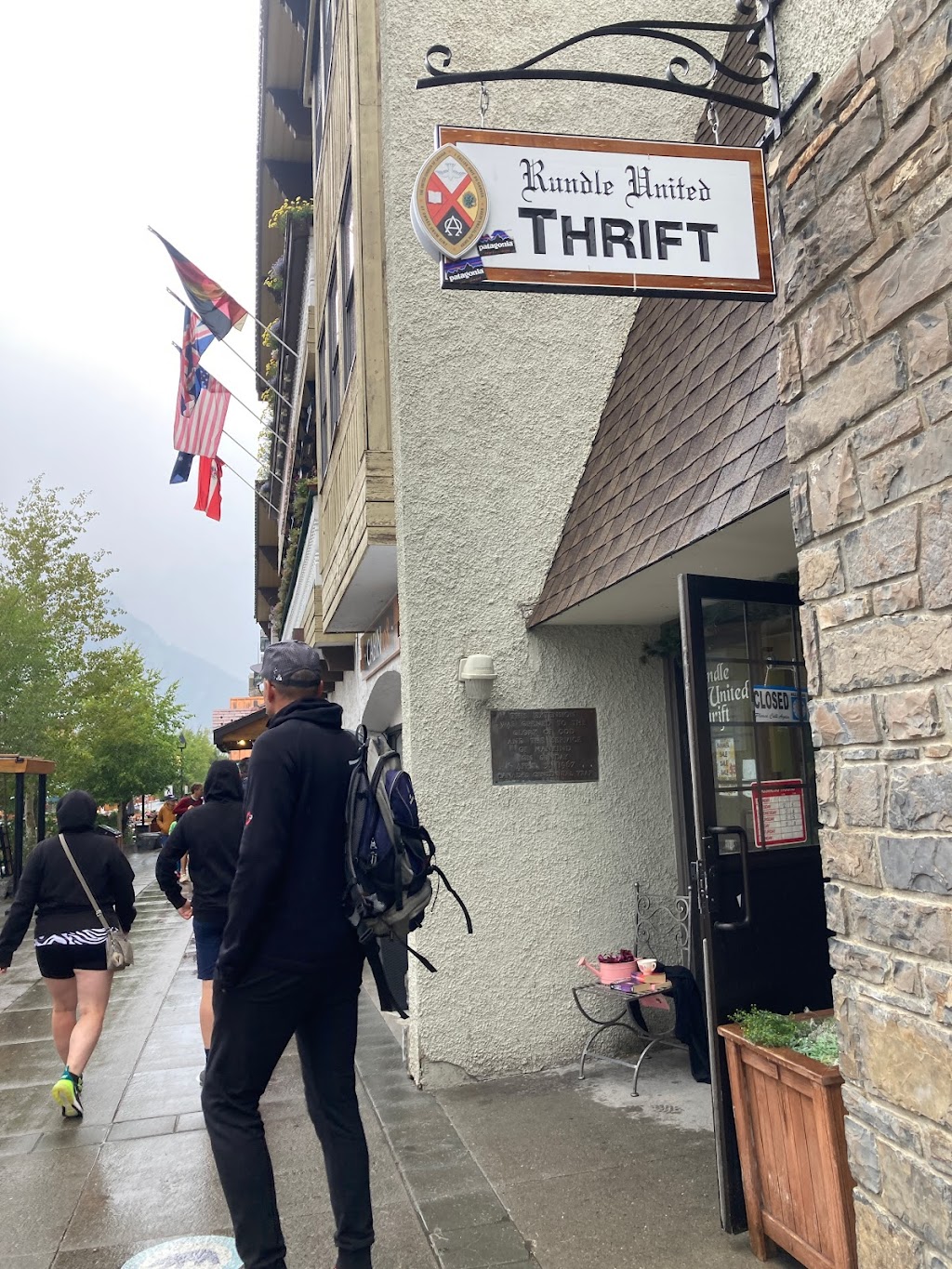 Rundle United Thrift Shop | 104 Banff Ave, Banff, AB T1L, Canada | Phone: (403) 762-2075