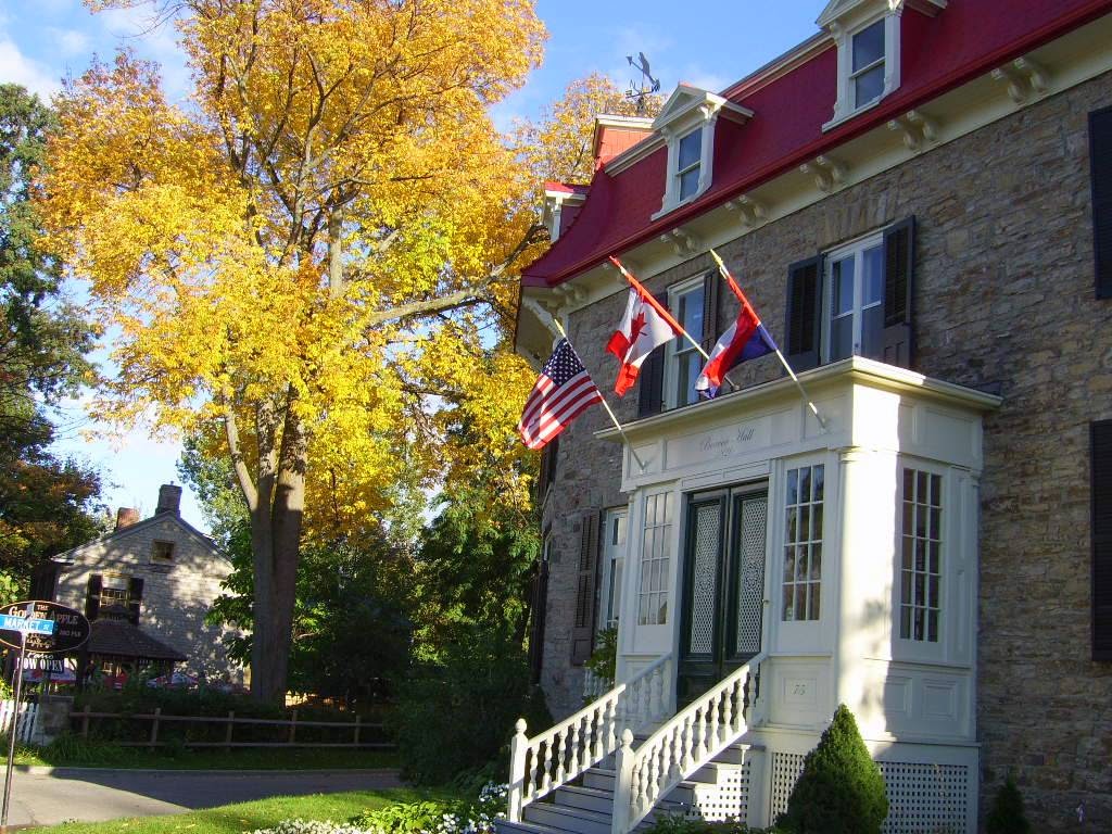 Beaver Hall B&B | 75 King St W, Gananoque, ON K7G 2G2, Canada | Phone: (613) 382-4590