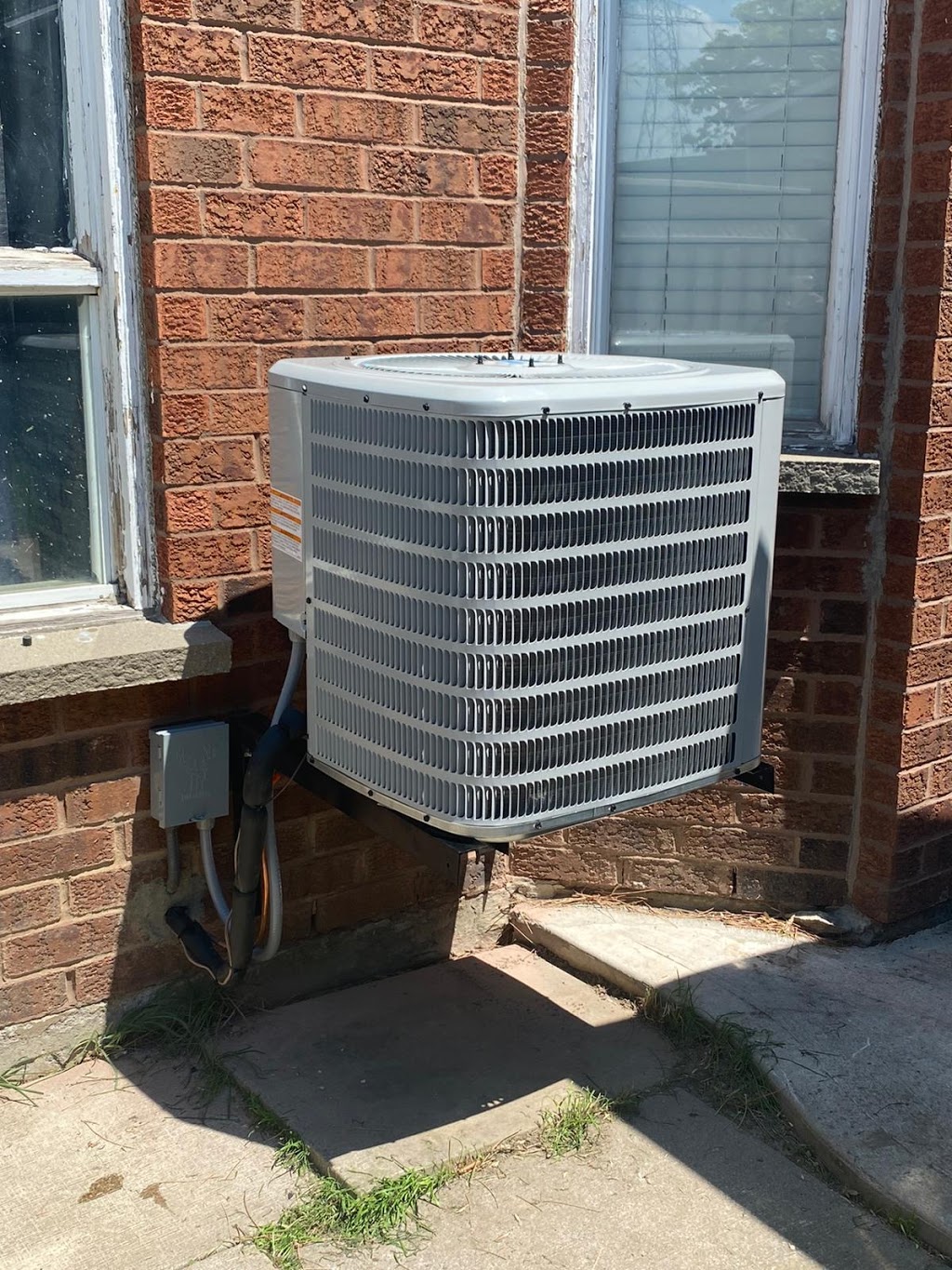 ECO HVAC SOLUTIONS | 5 Forsyth Cres, Brampton, ON L6X 5N2, Canada | Phone: (647) 988-0183