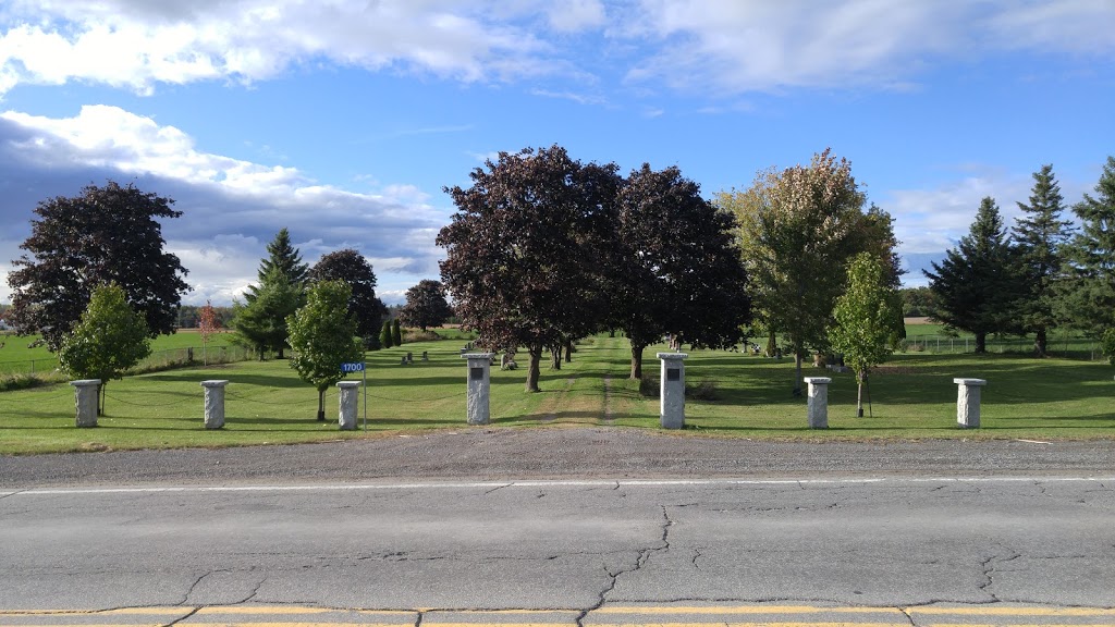 Wilson Memorial Cemetery | 1700 Colonial Rd, Navan, ON K4B 1H9, Canada