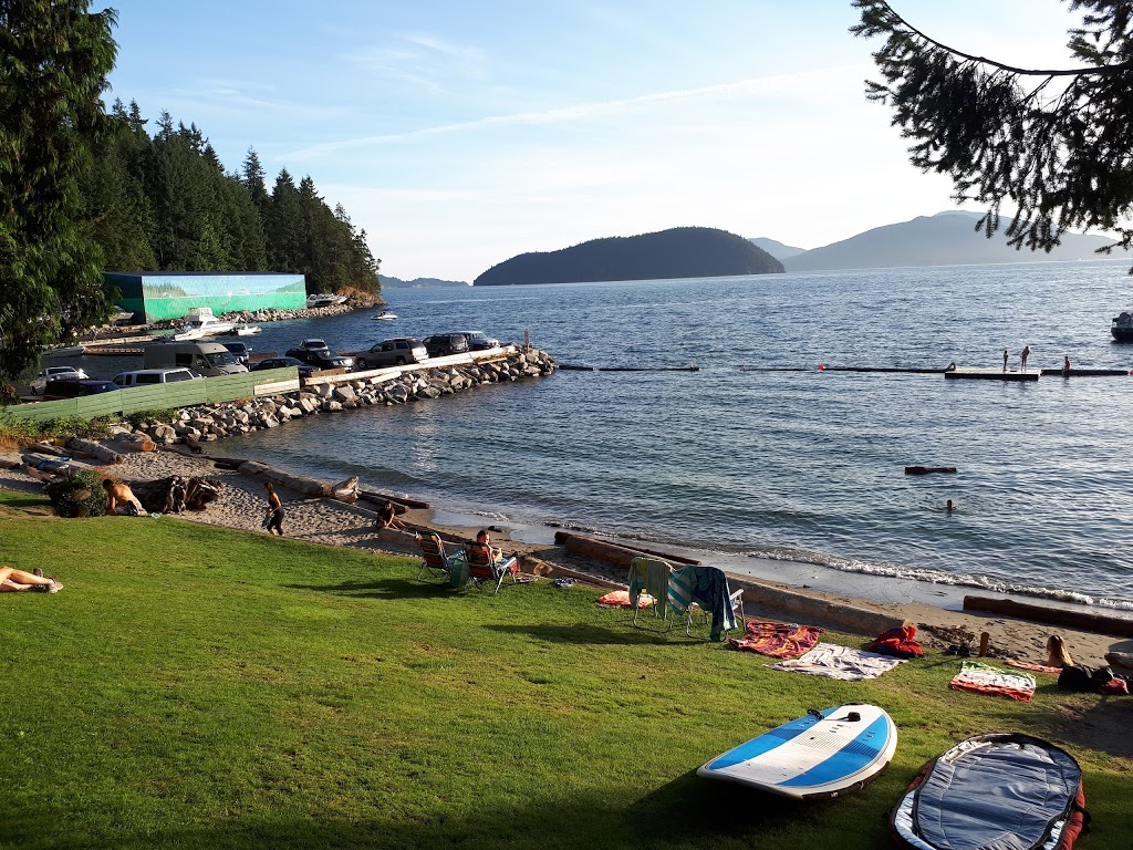 Lions Bay Beach Park | 60 Lions Bay Avenue, Centre Rd BOX 141, Lions Bay, BC V0N 2E0, Canada | Phone: (604) 921-9333