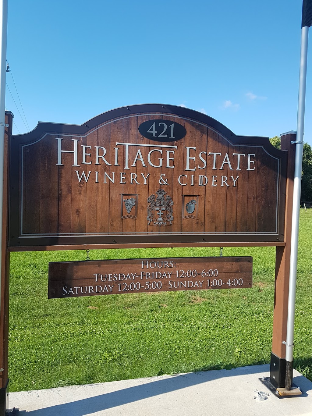 Heritage Estate Winery and Cidery | 421 Penetanguishene Rd, Barrie, ON L4M 0H1, Canada | Phone: (705) 797-1919