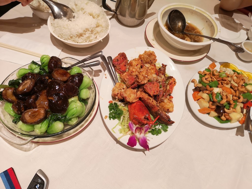 Restaurant La Maison Kam Fung | 7209 Boulevard Taschereau, Brossard, QC J4Y 1A1, Canada | Phone: (450) 462-7888