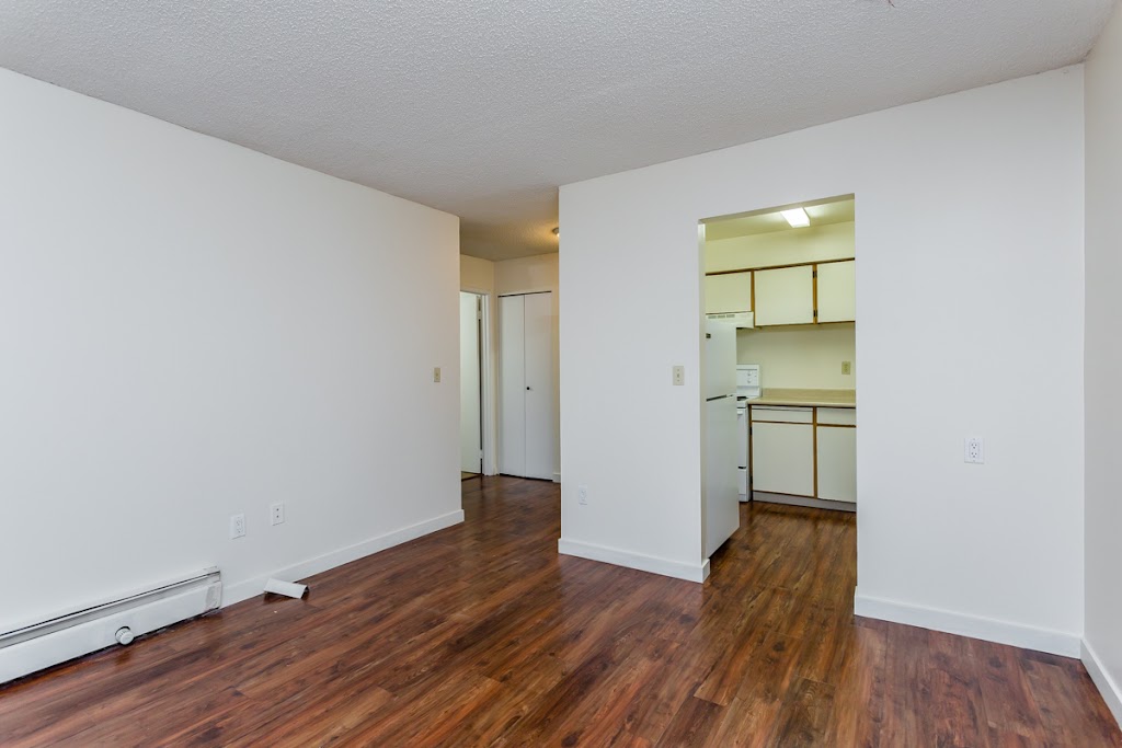 Eton Rental Apartments | 2326 Eton St, Vancouver, BC V5L 1E1, Canada | Phone: (604) 834-2713