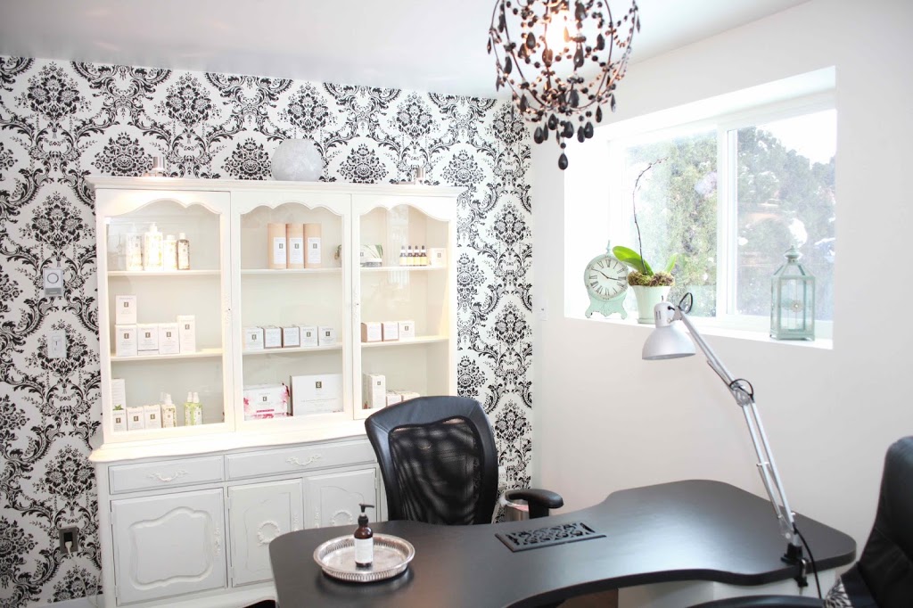 Illuminate Skin care and Esthetics | 275 Ziprick Rd, Kelowna, BC V1X 4H2, Canada | Phone: (250) 575-2009