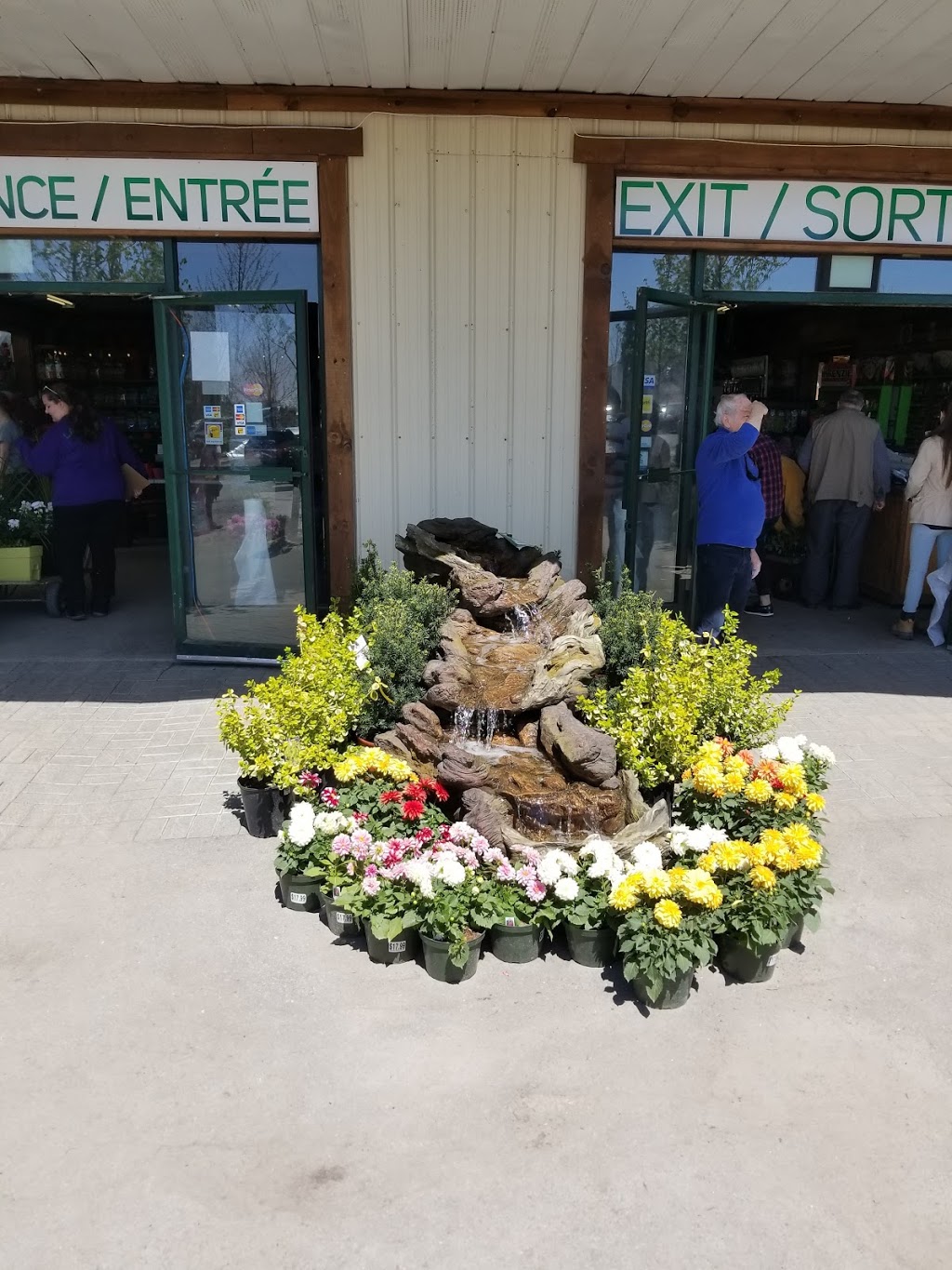 J.A. Laporte Flowers & Nursery | 455 Famille-Laporte Ave, Orléans, ON K4A 0Y7, Canada | Phone: (613) 833-2316