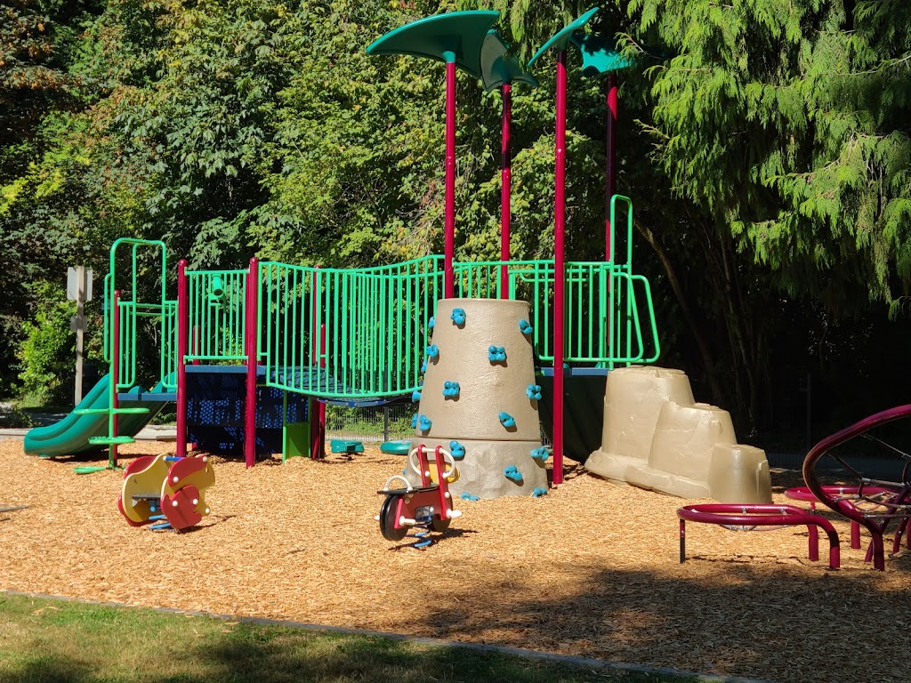 Playground | 1871 MacGowan Ave, North Vancouver, BC V7P 2X5, Canada | Phone: (604) 990-2311