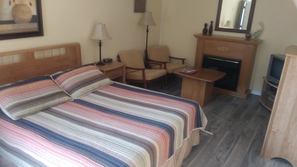 Motel Canadien | 1821 Rue Notre-Dame E, Trois-Rivières, QC G8T 8B2, Canada | Phone: (819) 375-5542