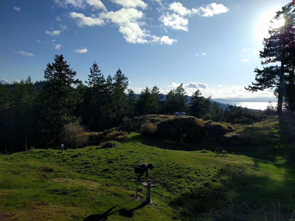 Sunny Knoll Guest Suites | Friday Harbor, WA 98250, USA | Phone: (360) 378-3875