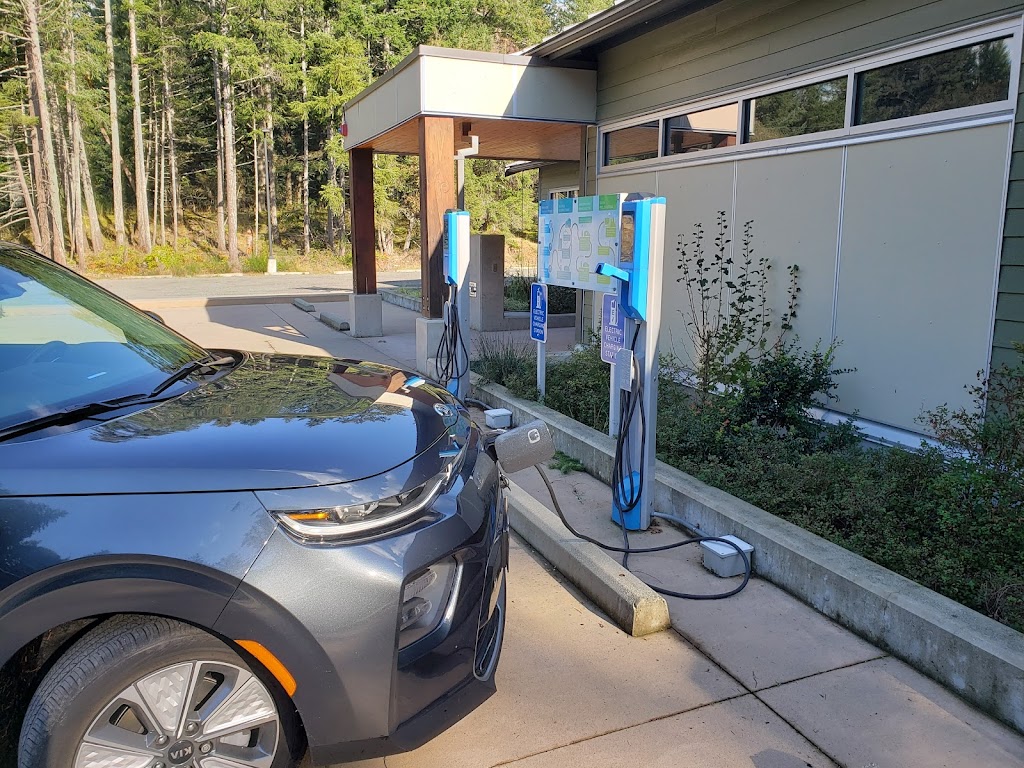 Flo Charging Station | 729 Finlayson Arm Rd, Victoria, BC V9B 6E3, Canada | Phone: (844) 825-3356