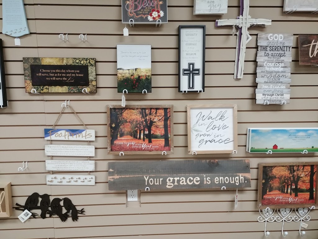 Family Christian Bookstore | 750 Guelph Line, Burlington, ON L7R 3N5, Canada | Phone: (905) 637-9151