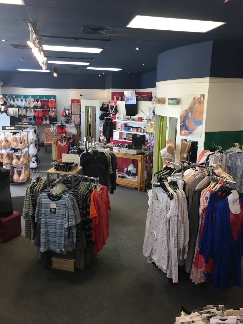 LES DESSOUS POUR DEUX | 3007 Côte Rosemont, Trois-Rivières, QC G8Y 4R9, Canada | Phone: (819) 691-2270