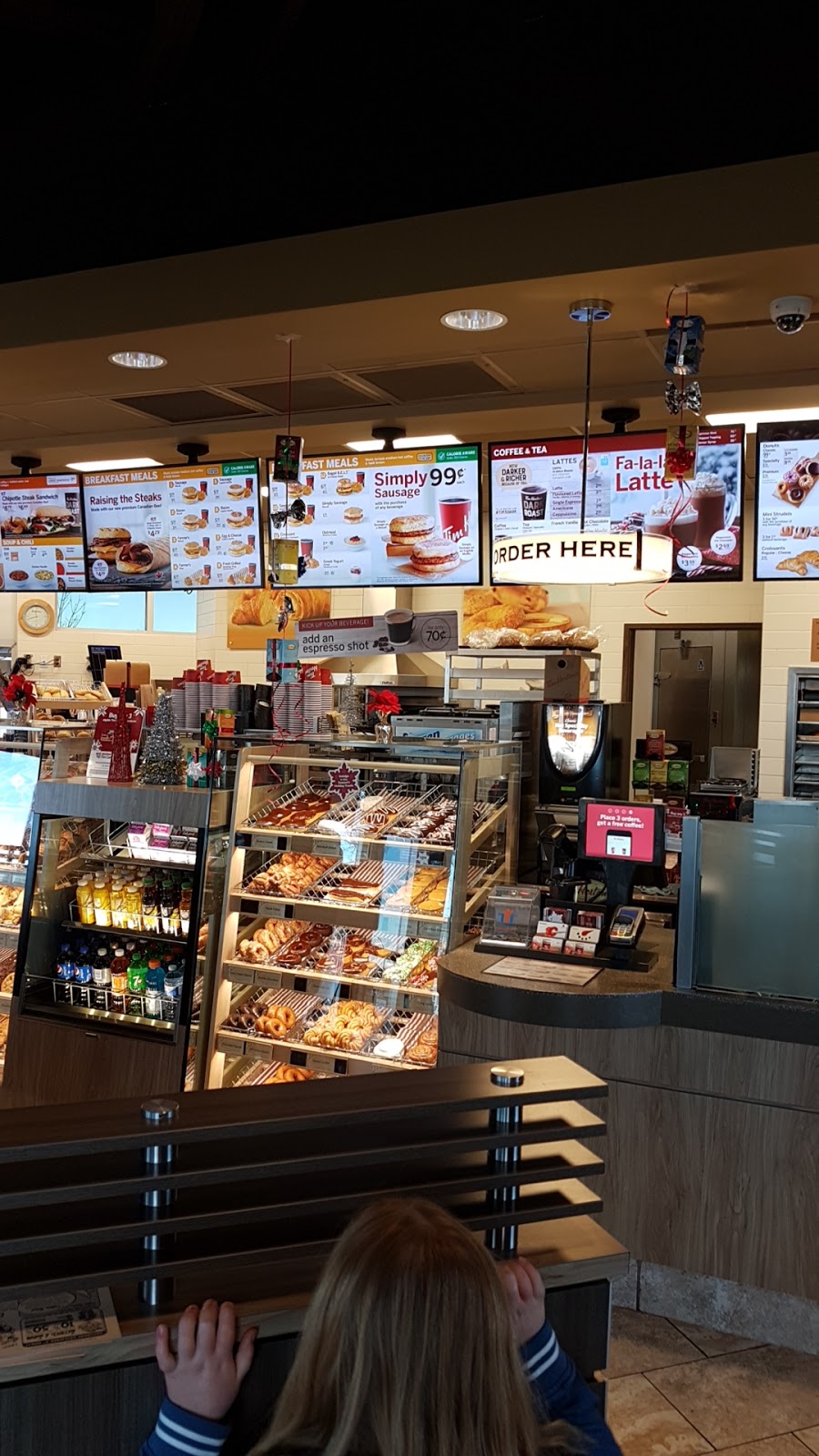 Tim Hortons | 100 High Country Dr NW, High River, AB T1V 0J4, Canada | Phone: (403) 652-3200