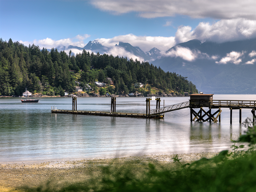 Bowen Island Lodge | 380 Cardena St, Bowen Island, BC V0N 1G1, Canada | Phone: (877) 947-2129