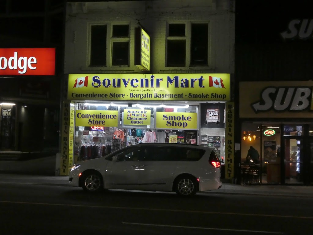 Souvenir Mart | 5930 Victoria Ave, Niagara Falls, ON L2G 3L7, Canada | Phone: (905) 356-6808