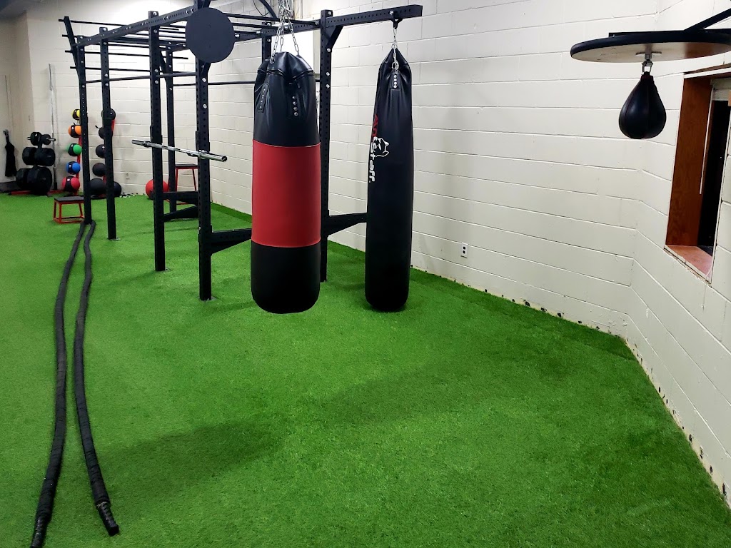 10 Fitness | 8 Trenton St, Trenton, ON K8V 4M9, Canada | Phone: (613) 392-5300