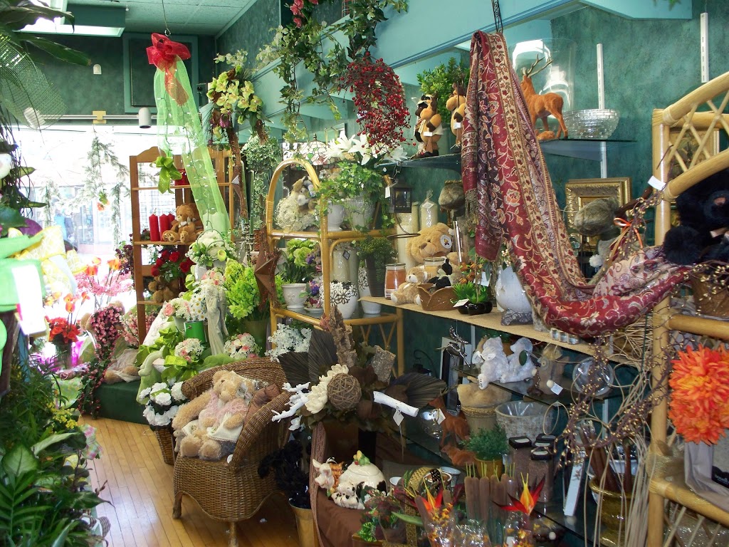 Margarets Fernlea Flowers & Gifts | 7 Talbot St E, Aylmer, ON N5H 1H3, Canada | Phone: (519) 773-3132