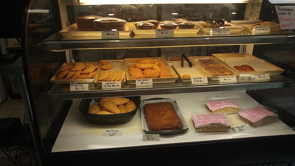 Panchita’s Kitchen And Bakery | 1300 Finch Ave W, North York, ON M3J 3K2, Canada | Phone: (647) 350-3999