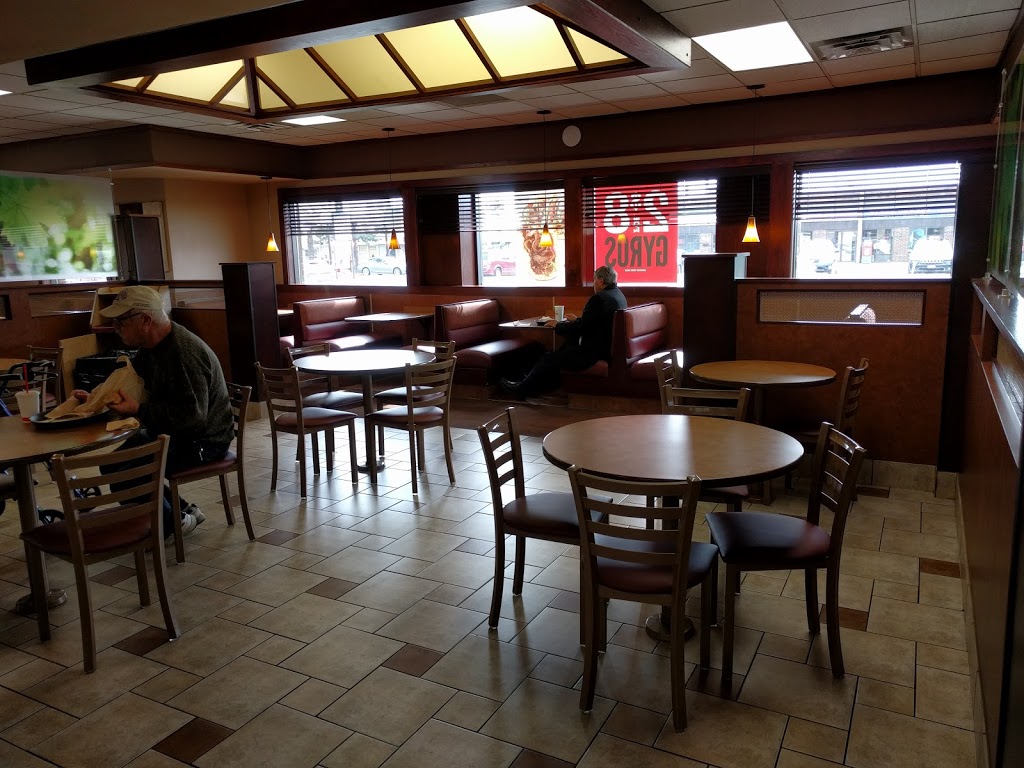 Arbys | 2840 Howard Ave, Windsor, ON N8X 3Y3, Canada | Phone: (519) 966-6925