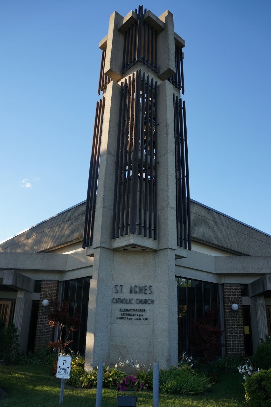 St Agnes Catholic Church | 75 Bluevale St N, Waterloo, ON N2J 3R7, Canada | Phone: (519) 885-4480