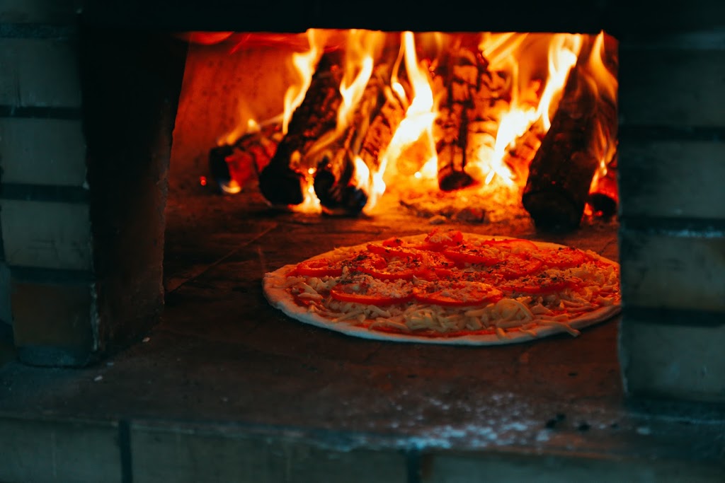 Pizzamoreh | 2565 Main St #8, West Kelowna, BC V4T 2B4, Canada | Phone: (250) 470-2642