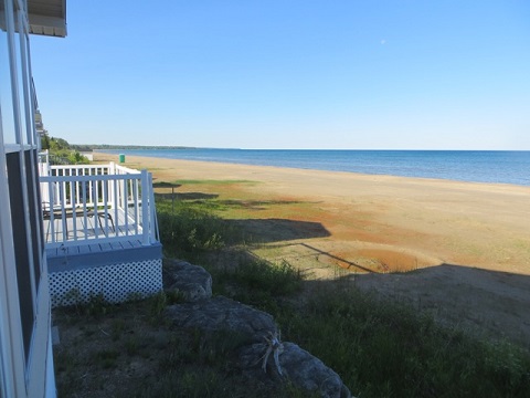 Sauble Beach Realty Inc. Brokerage, Vacation Cottage Rentals | 359 6th St S, Sauble Beach, ON N0H 2G0, Canada | Phone: (519) 422-1313