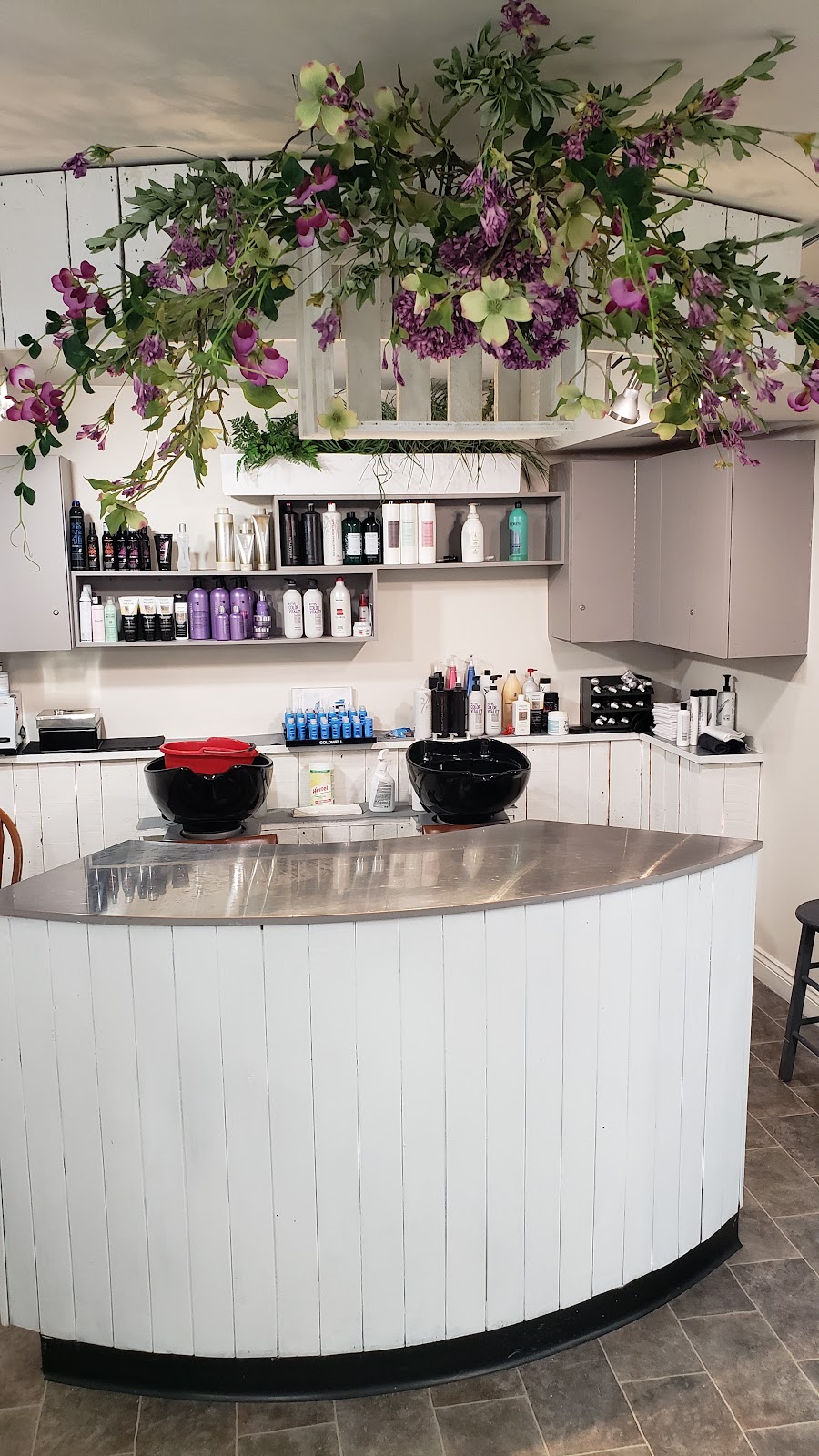 Beaute Bar Salon De Coiffure | 929 Bd du Séminaire N, Saint-Jean-sur-Richelieu, QC J3A 1B6, Canada | Phone: (450) 358-5553