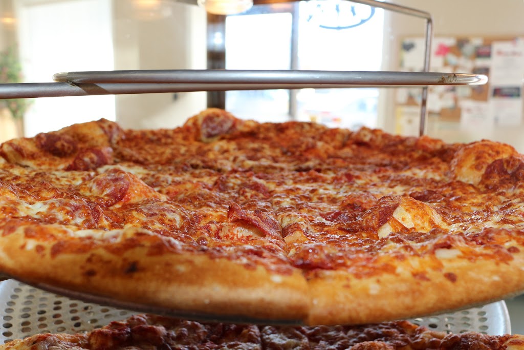 Tillson Pizza | 102 Tillson Ave, Tillsonburg, ON N4G 3A1, Canada | Phone: (519) 688-2289