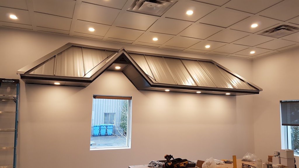 Montreal Steel Roofing | 122 Avenue Ashington, Pointe-Claire, QC H9R 2Z2, Canada | Phone: (514) 778-9394