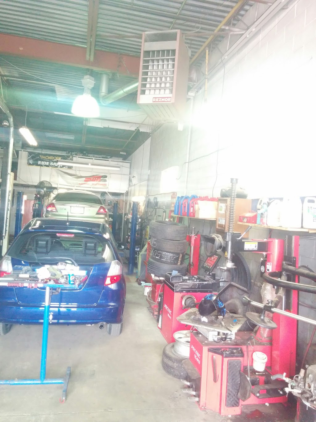 JMK Auto & Tire Inc. | 266 Rutherford Rd S #21, Brampton, ON L6W 3X3, Canada | Phone: (905) 454-2204