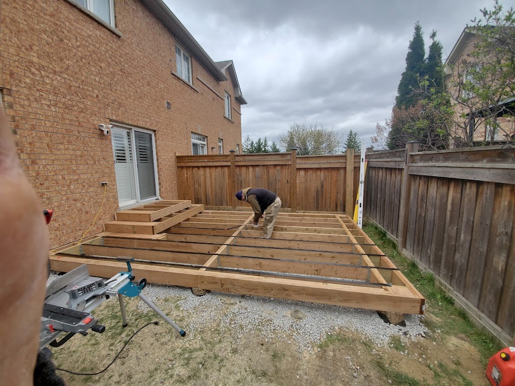 Canadian Choice Decks and Fences Inc | 2182 Dawson Cres, Innisfil, ON L9S 0H1, Canada | Phone: (647) 830-2303