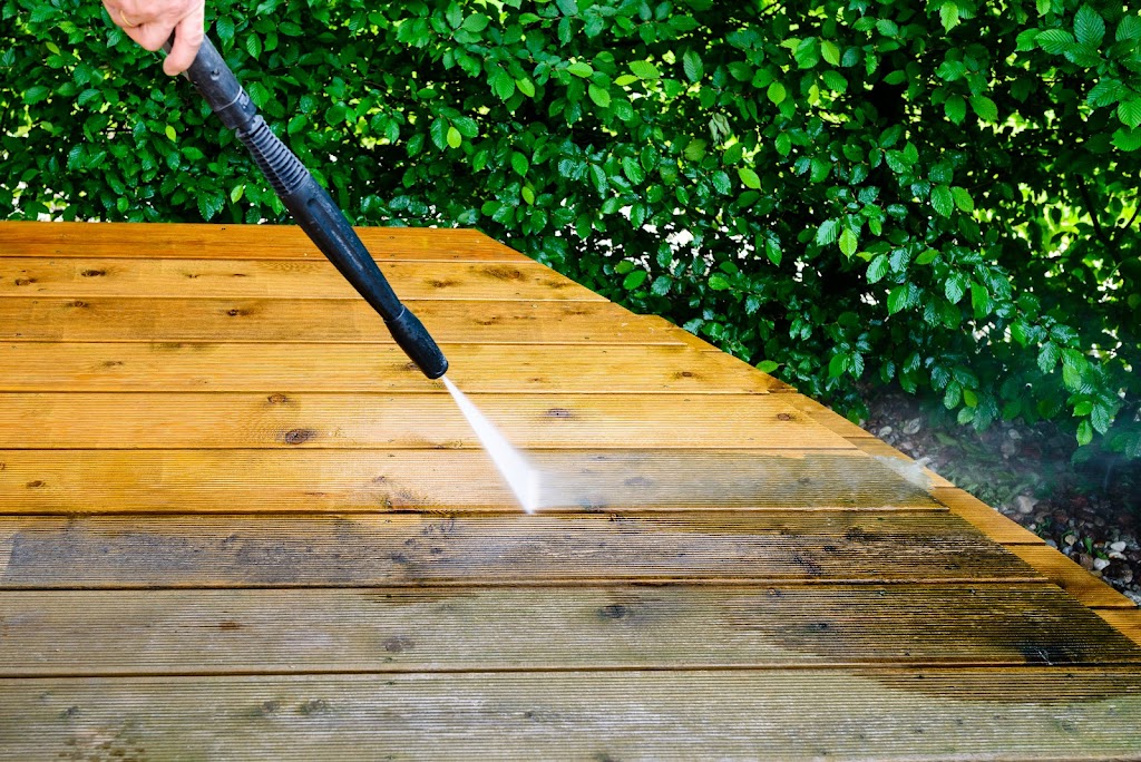 Topflight Pressure Washing Inc. | 17 Brent Rd, Holland Landing, ON L9N 1R9, Canada | Phone: (905) 715-3629