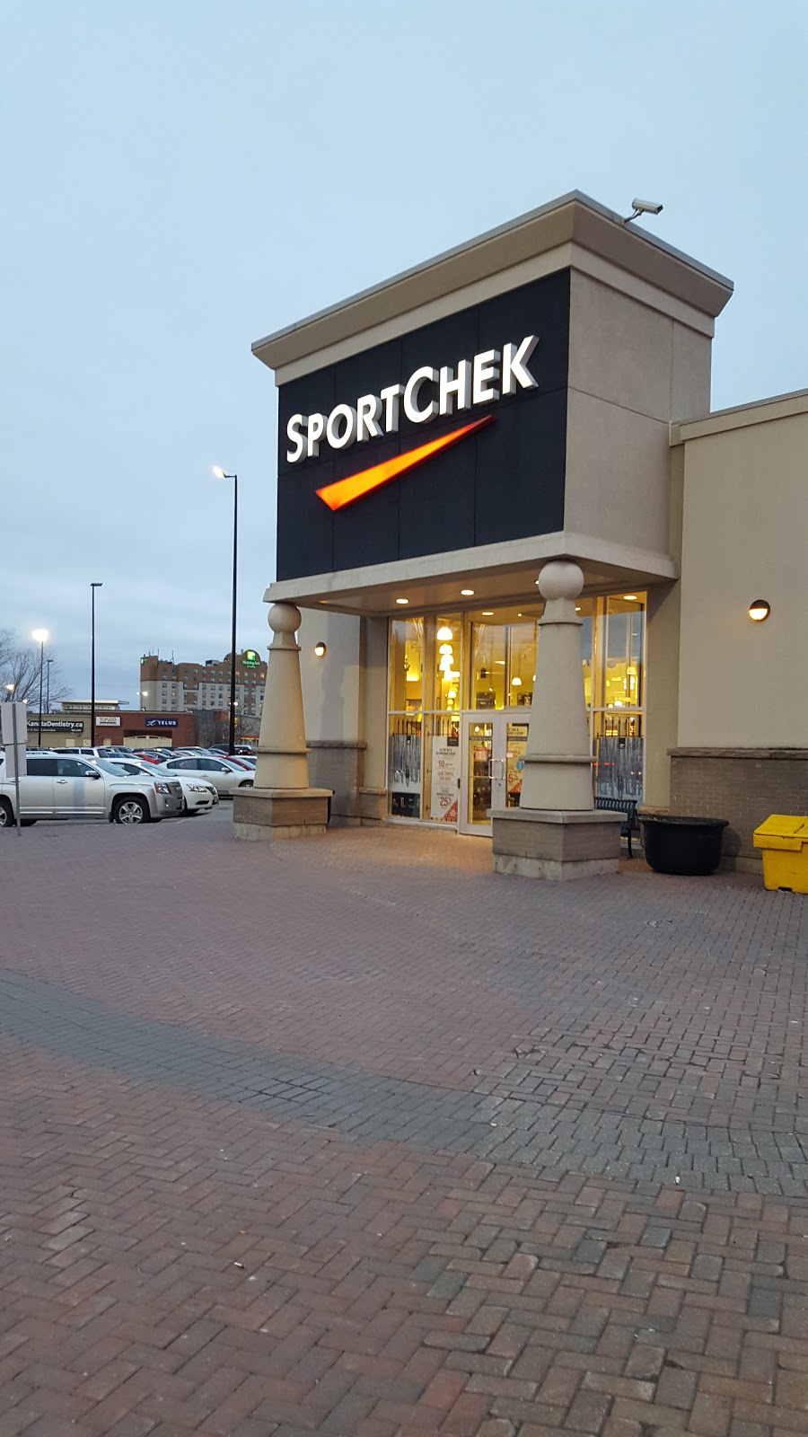 Sport Chek Kanata Centrum | 785 Kanata Ave Unit # Q1, Kanata, ON K2T 1H9, Canada | Phone: (613) 271-1513