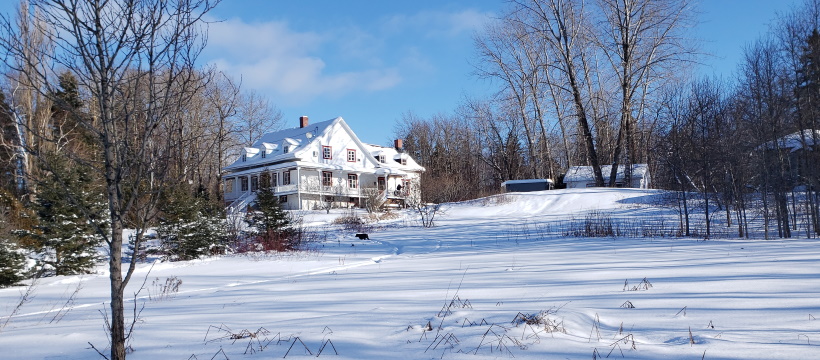 Auberge Le Bocage des Trois-Pistoles | 124 Rte 132 E, Trois-Pistoles, QC G0L 4K0, Canada | Phone: (581) 992-6215