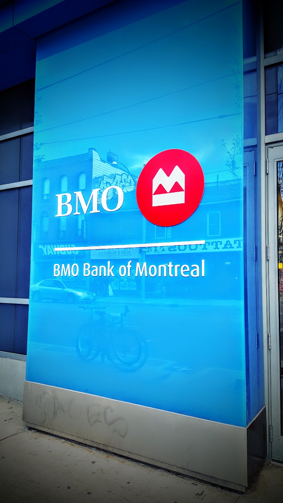BMO Bank of Montreal | 591 Queen St W, Toronto, ON M5V 2B7, Canada | Phone: (416) 703-3812