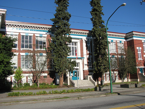 Gilmore Community/Elementary School | 50 Gilmore Ave, Burnaby, BC V5C 4P5, Canada | Phone: (604) 296-9013