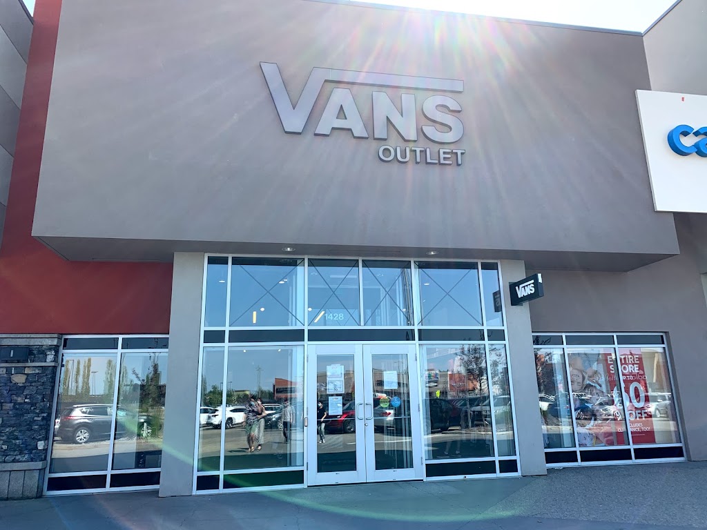 Vans Outlet | 1428 Parsons Rd NW, Edmonton, AB T6N 0B5, Canada | Phone: (587) 404-9060