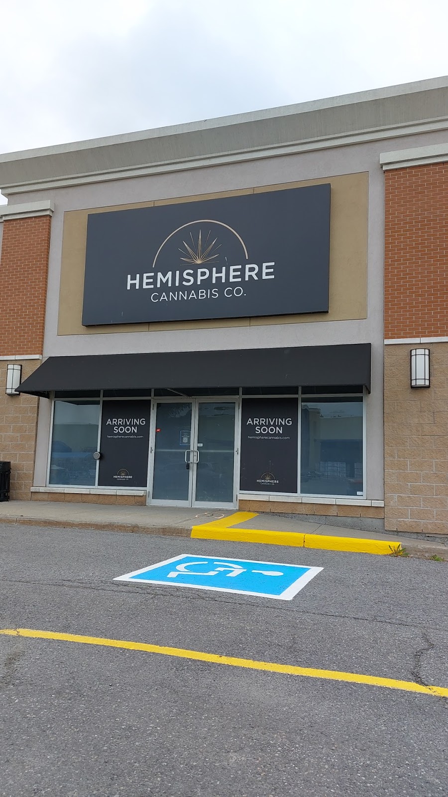 Hemisphere Cannabis Co. | 3838 Innes Rd, Orléans, ON K1W 0C8, Canada | Phone: (613) 424-1177