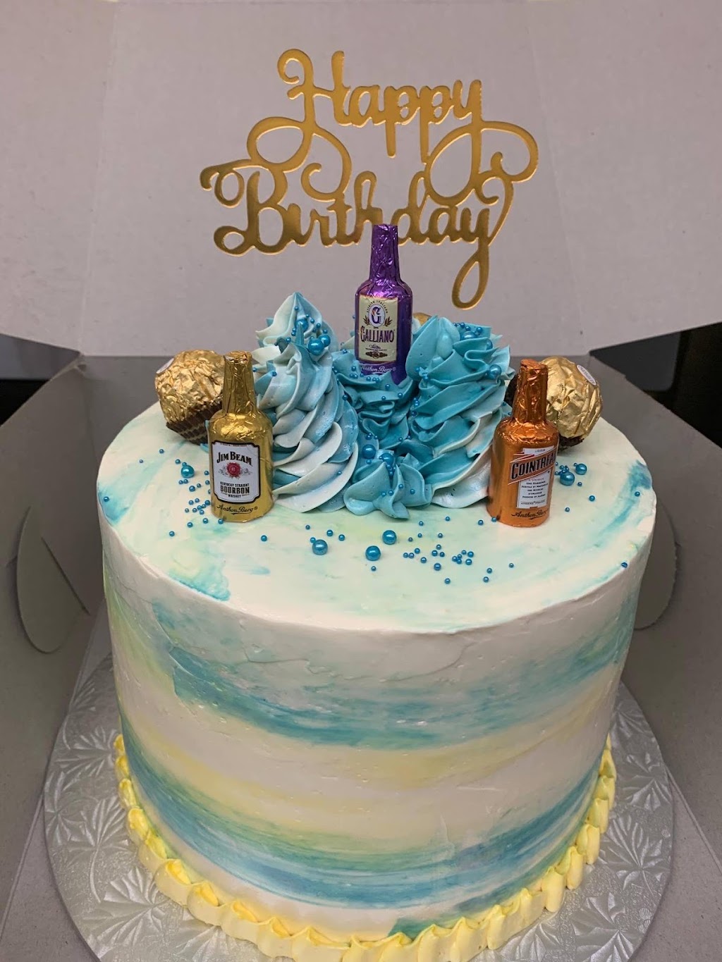 Cakes By Ludy | 10708 134 Ave NW, Edmonton, AB T5E 1J8, Canada | Phone: (780) 473-4336