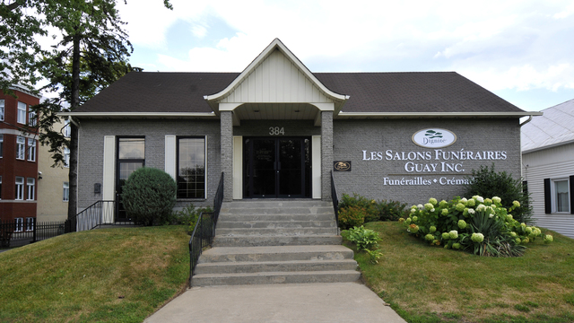 Les Salons Funeraires Guay Inc. | 384 Rue du Village, Repentigny, QC J5Z 1S3, Canada | Phone: (514) 871-2020