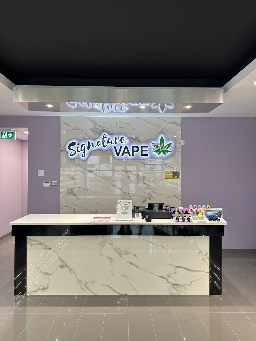 Signature Vape Plus | 2950 Bank St, Ottawa, ON K1T 1N8, Canada | Phone: (613) 736-4070