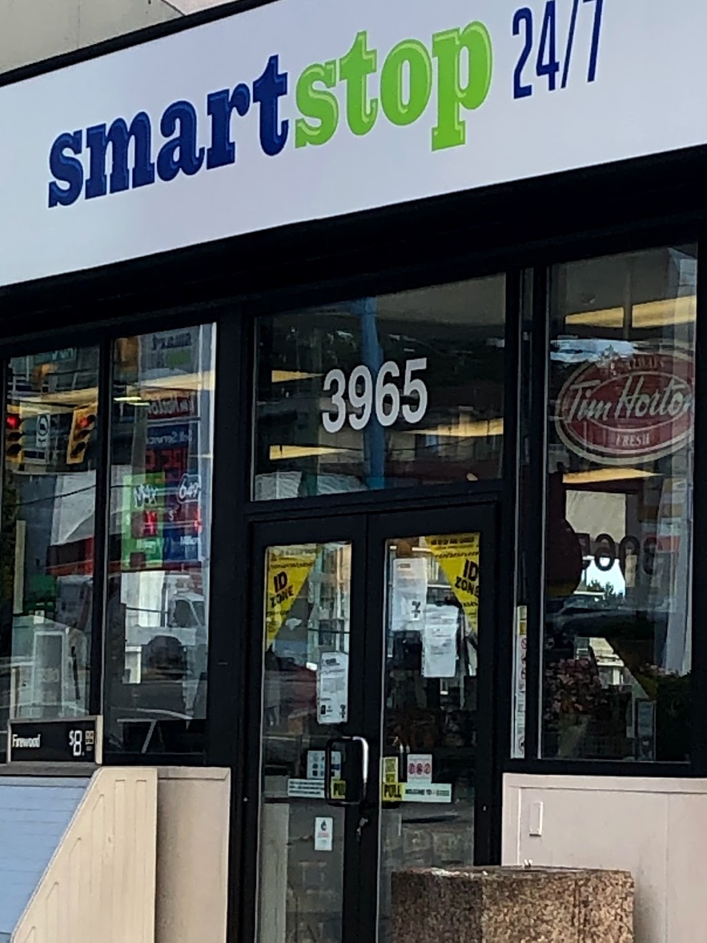 ESSO Smart Stop 37878 | 3965 North Rd, Burnaby, BC V3J 1S2, Canada | Phone: (604) 422-8495