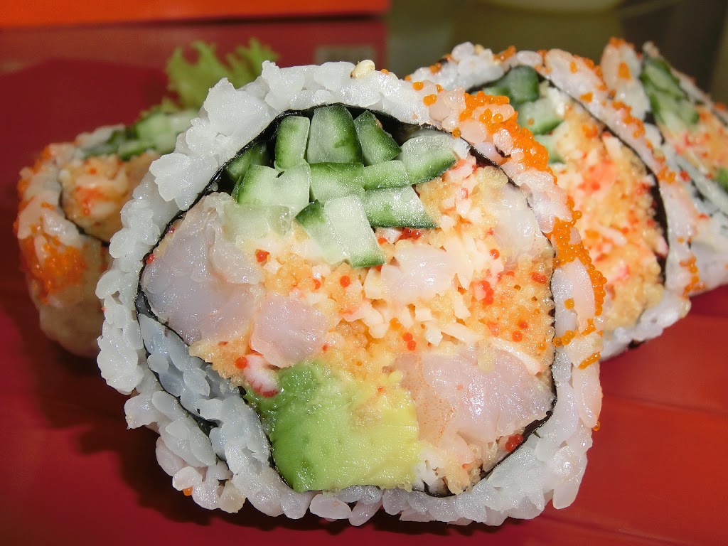 Tom Tom sushi | 1110 Boulevard Curé-Labelle, Blainville, QC J7C 2M9, Canada | Phone: (579) 637-1999