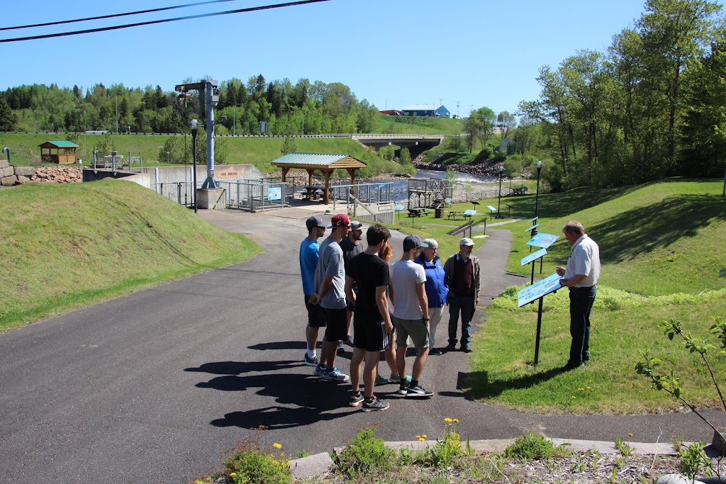 Passe migratoire à saumon de la Rivière-à-Mars | 3232 Chemin St Louis, La Baie, QC G7B 4M8, Canada | Phone: (418) 697-5093