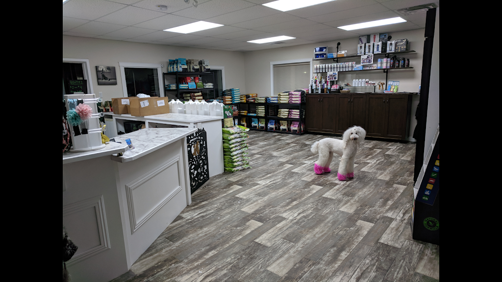 Itzaclip! Doggy Day Spa | 6004 Imperial Way #3, Olds, AB T4H 1M5, Canada | Phone: (403) 556-3000